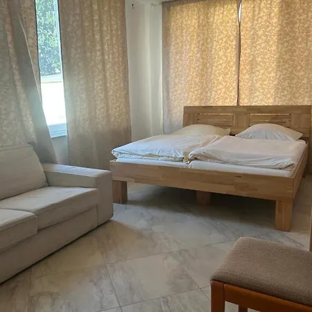 דירה Urban Escape Haven